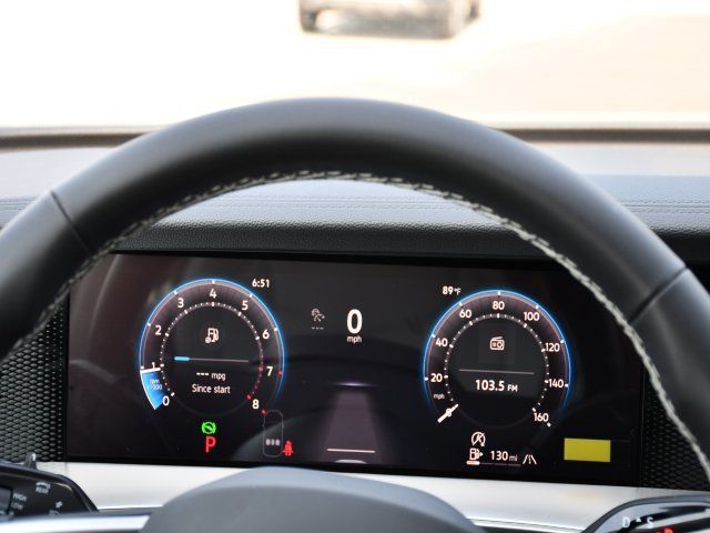 2025 Volkswagen Tiguan SE - Photo 22