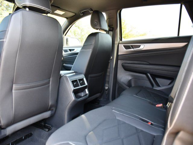 2026 Volkswagen Atlas Cross Sport SE - Photo 17