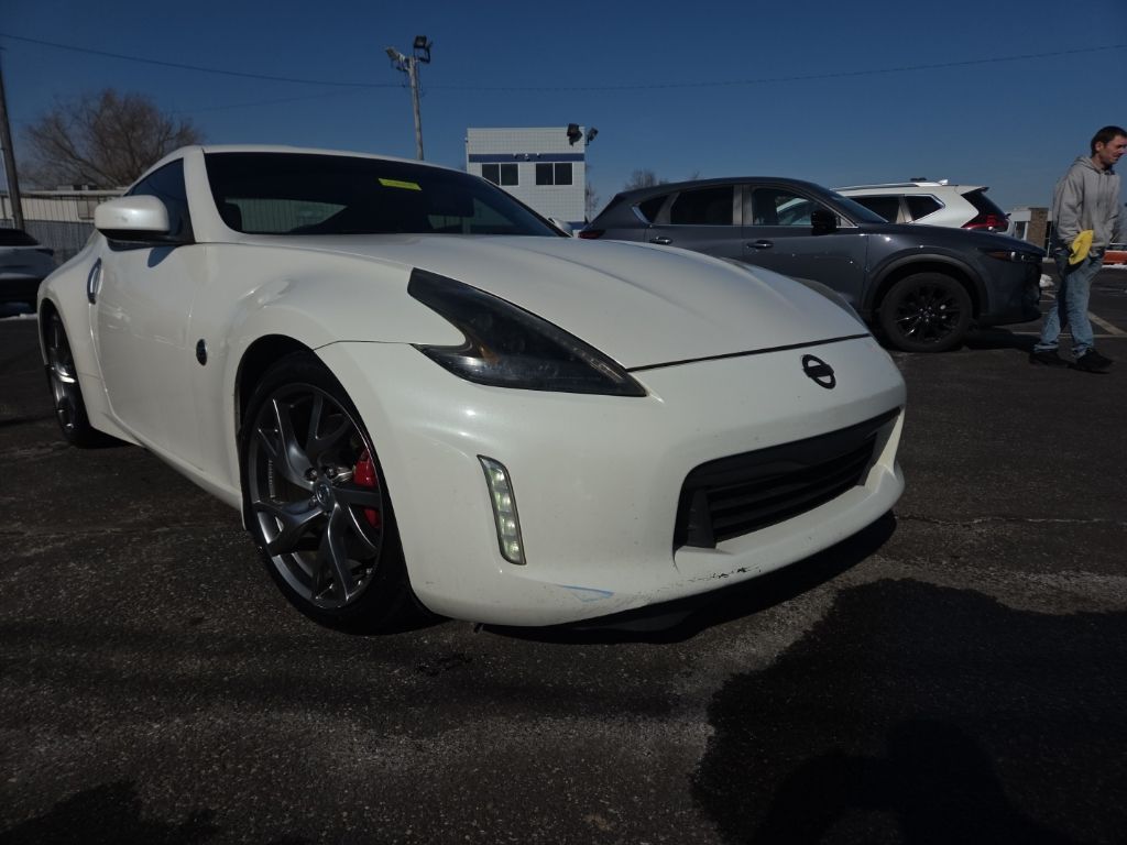 2016 Nissan 370Z Coupe Sport Tech