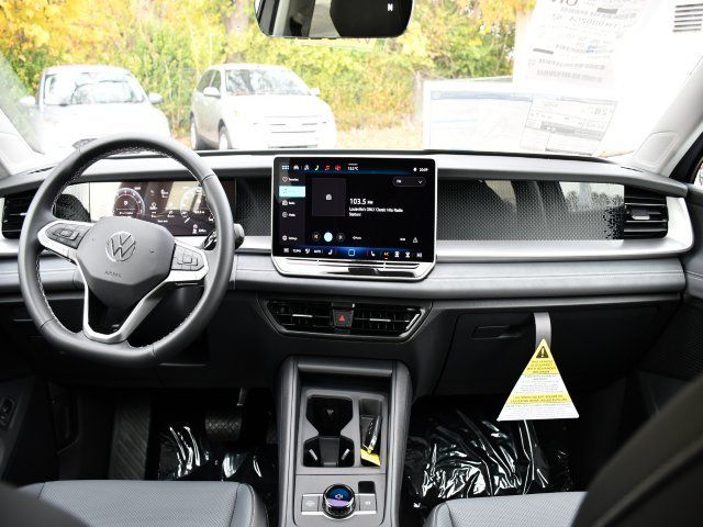 2026 Volkswagen Tiguan SE - Photo 17