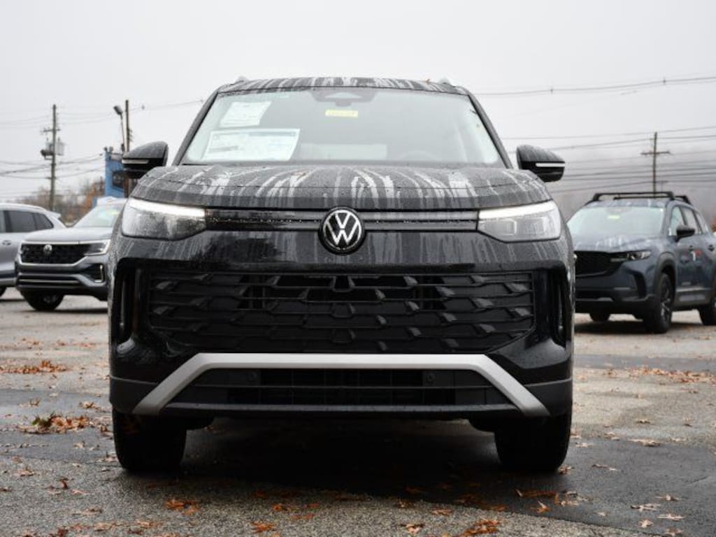 New 2026 Volkswagen Tiguan 2.0T SE SUV