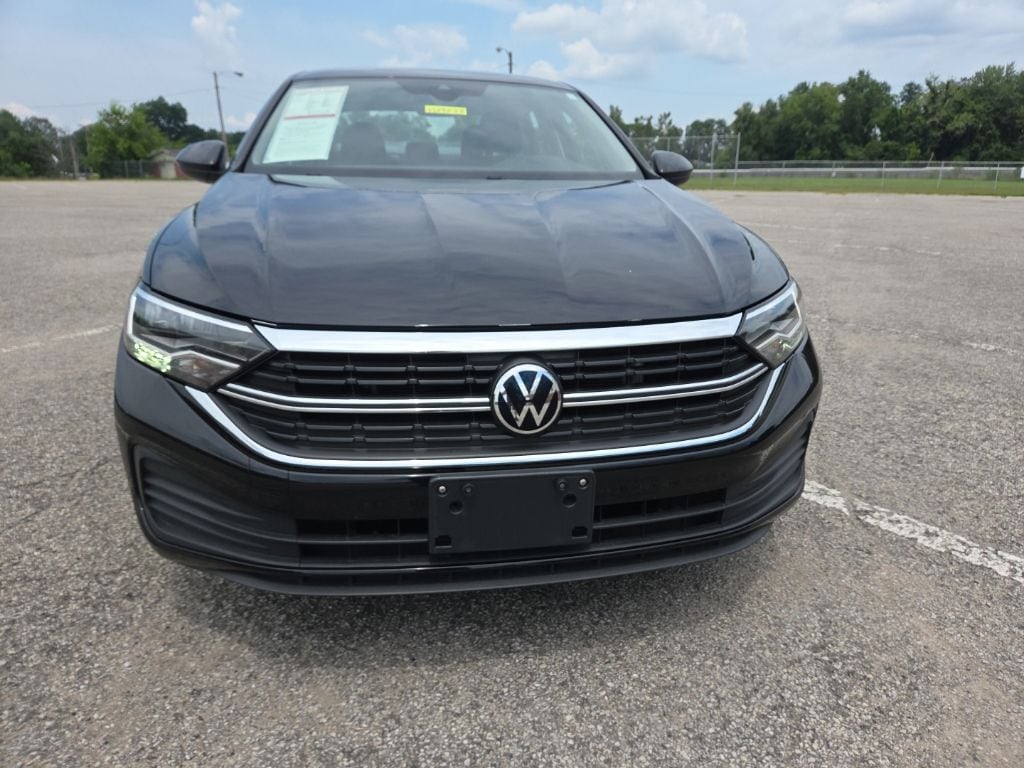 3VW5M7BU0RM075579