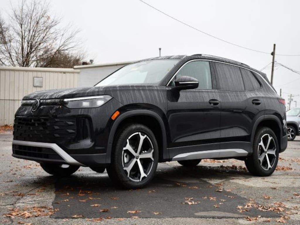 New 2026 Volkswagen Tiguan 2.0T SE SUV