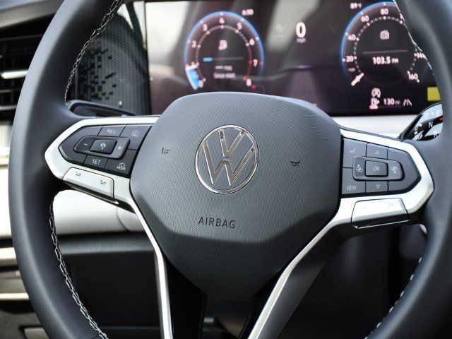 2025 Volkswagen Tiguan SE - Photo 19