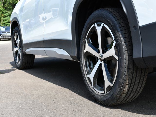 2025 Volkswagen Tiguan SE - Photo 9