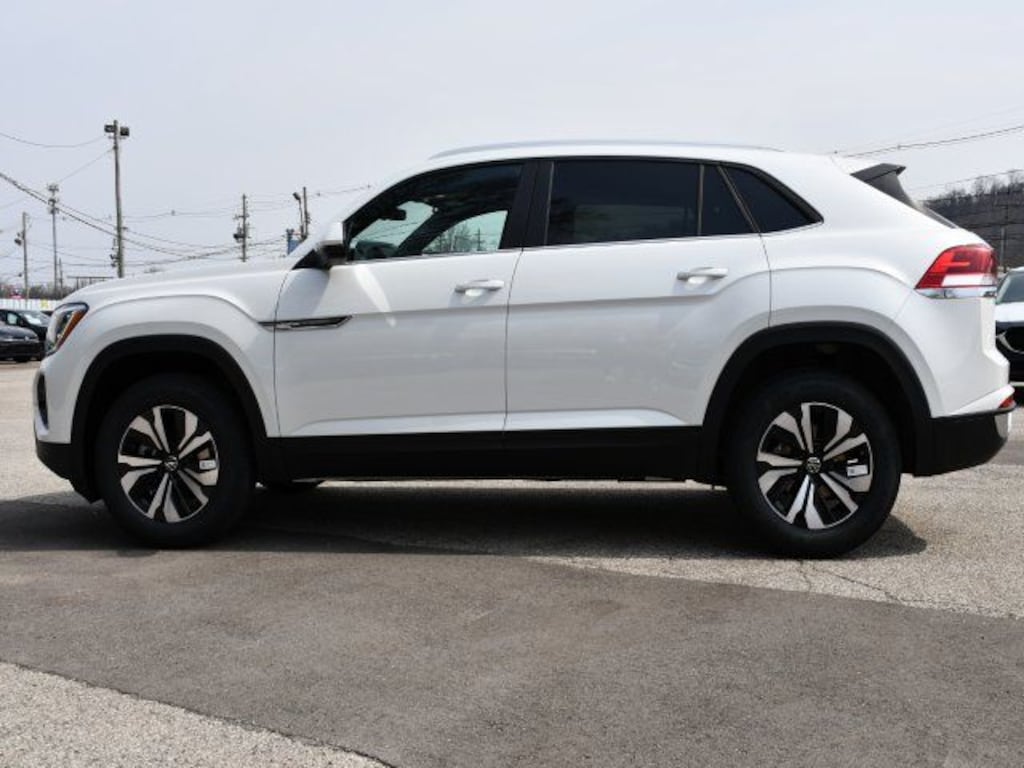 New 2026 Volkswagen Atlas Cross Sport 2.0T SE SUV