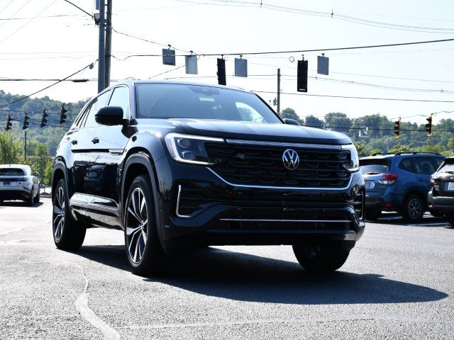 2026 Volkswagen Atlas Cross Sport 2.0T SEL Premium R-Line 4MOTION's photo
