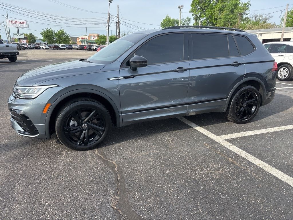 Used 2024 Volkswagen Tiguan 2.0T SE R-Line Black SUV