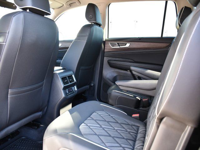 2026 Volkswagen Atlas SEL Premium R-Line - Photo 19
