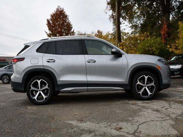 2026 Volkswagen Tiguan SE - Photo 8