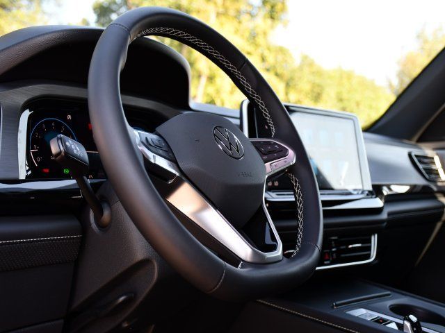 2026 Volkswagen Atlas Cross Sport SE - Photo 11