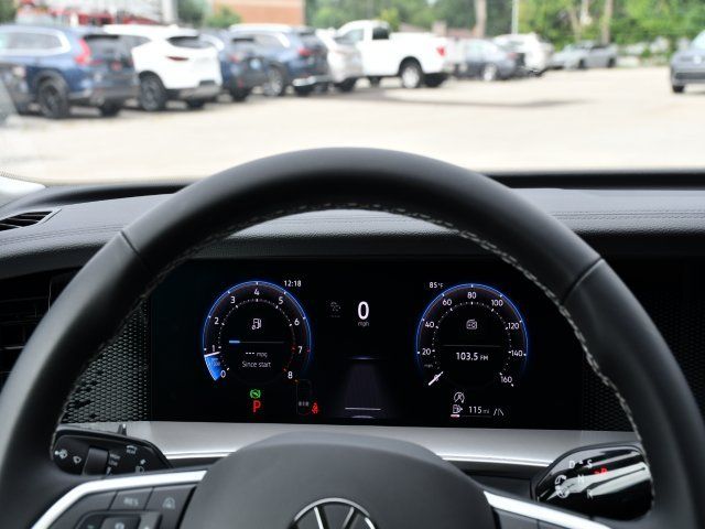 2025 Volkswagen Tiguan SE - Photo 23