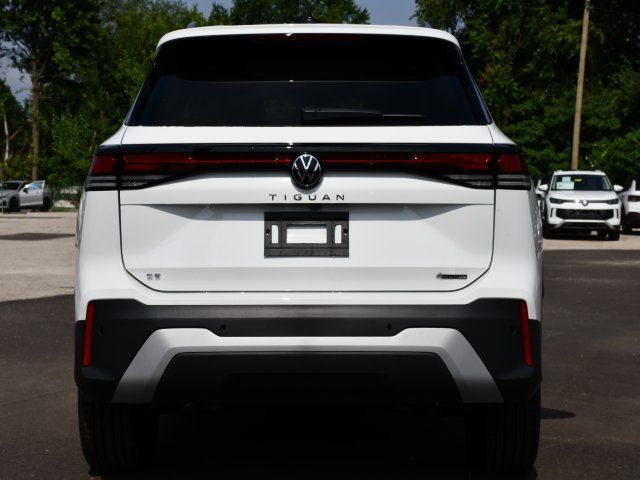 2025 Volkswagen Tiguan SE - Photo 6