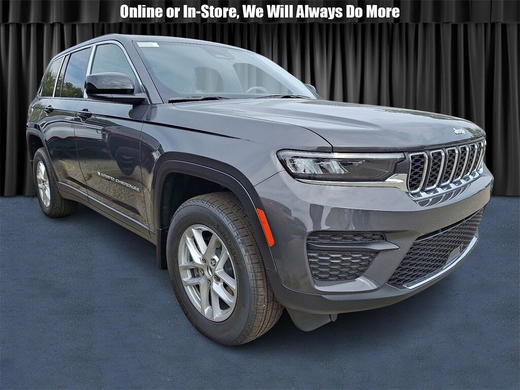 New 2025 Jeep Grand Cherokee Laredo X SUV
