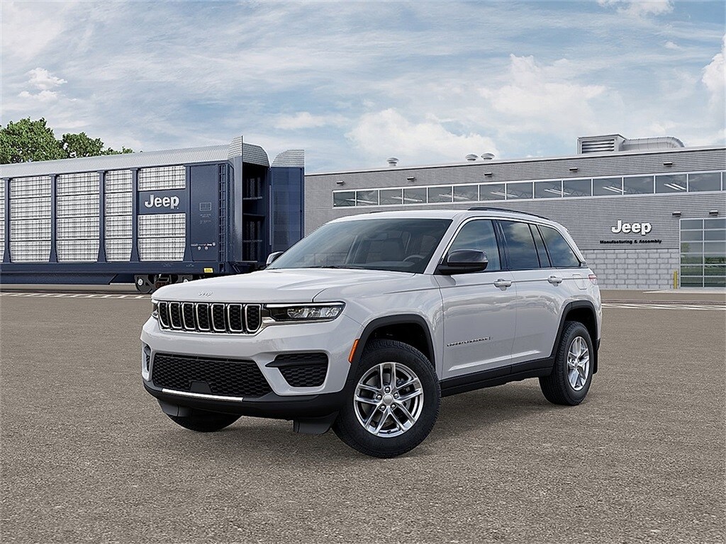 New 2025 Jeep Grand Cherokee Laredo X SUV
