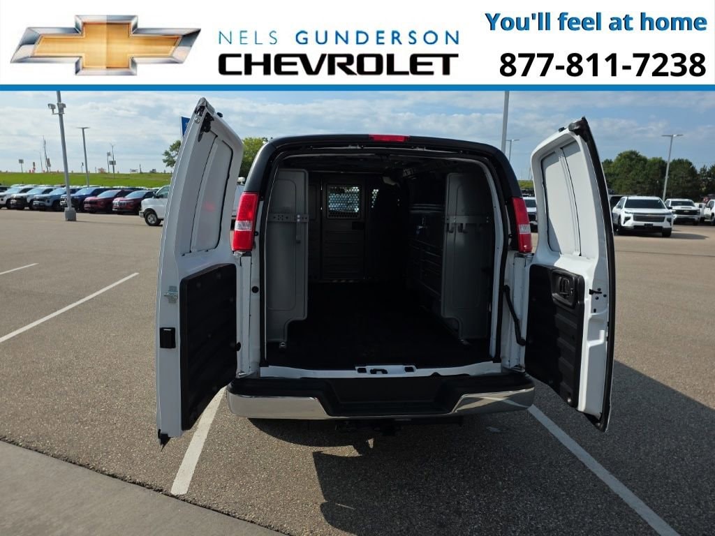 2025 Chevrolet Express Cargo Work Van - Photo 11