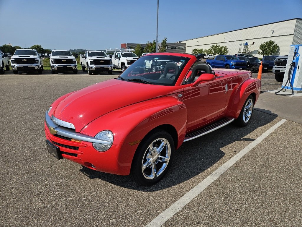 Used 2004 Chevrolet SSR LS with VIN 1GCES14P04B103877 for sale in Osseo, WI