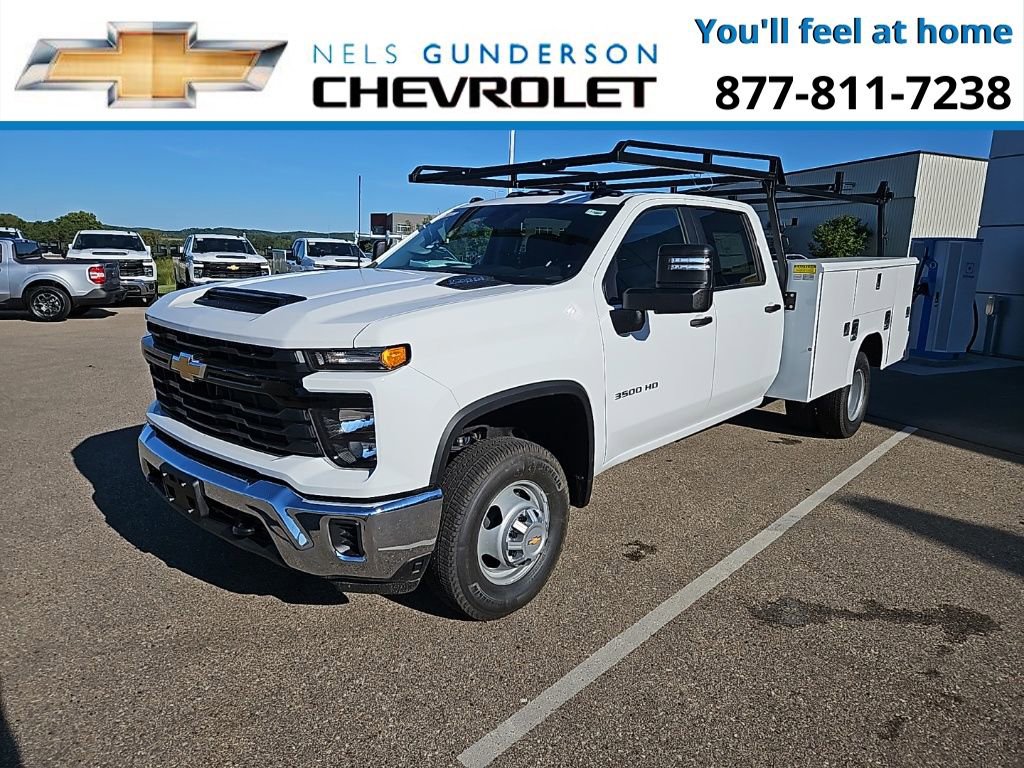 2024 Chevrolet Silverado 3500HD Work Truck photo 2