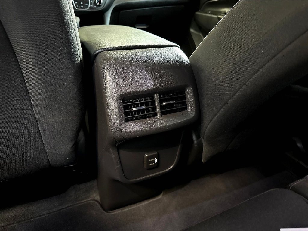 2024 Chevrolet Equinox LT - Photo 12