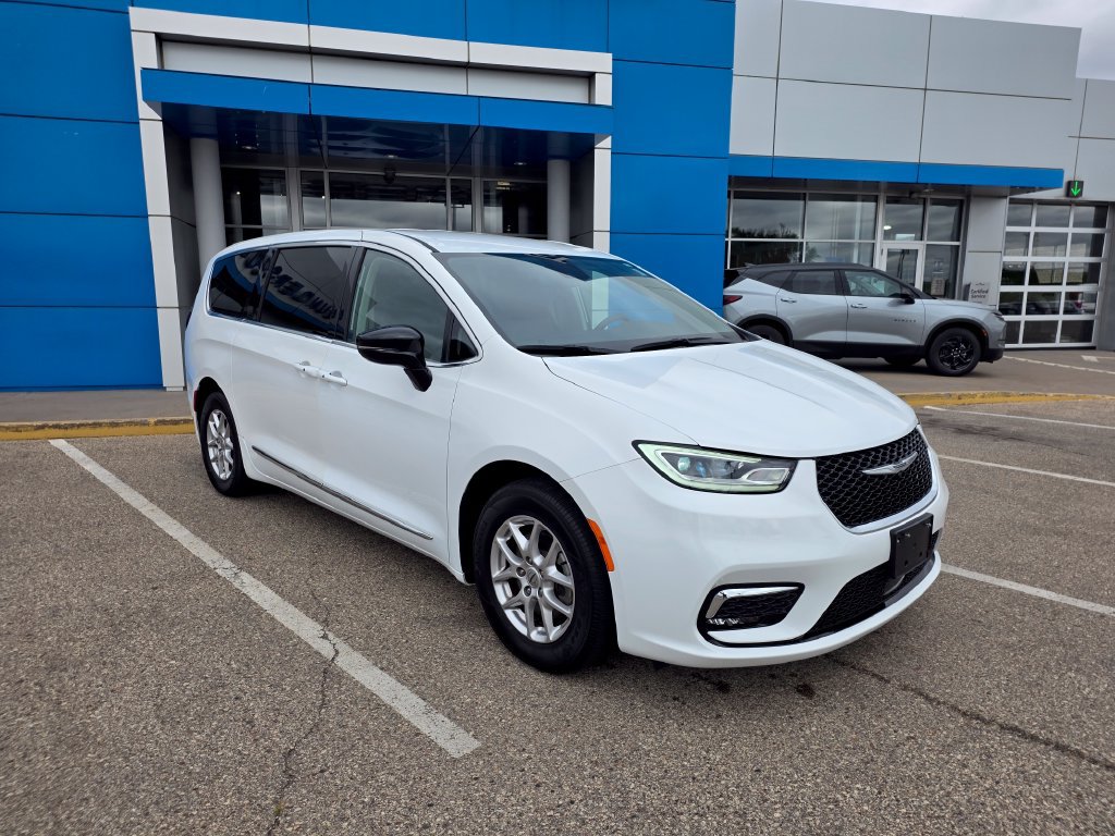 2024 Chrysler Pacifica