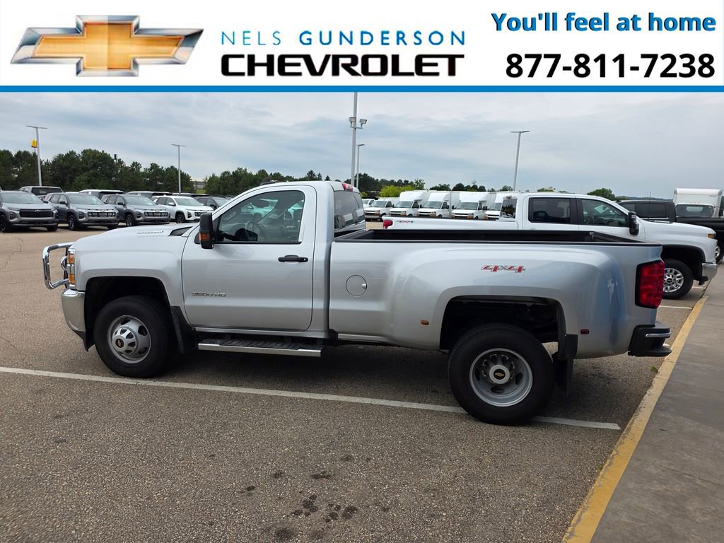 2017 Chevrolet Silverado 3500HD Work Truck photo 2