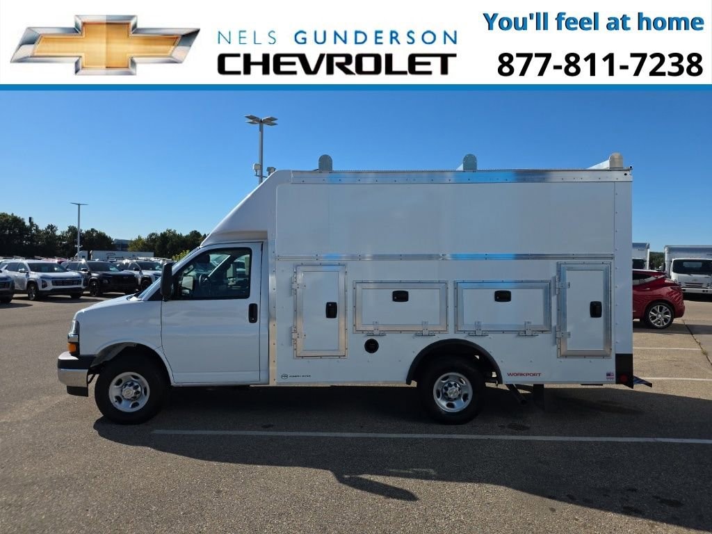 New 2025 Chevrolet Express Cutaway 3500 1WT Cutaway Van