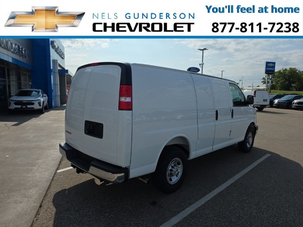 2025 Chevrolet Express Cargo Work Van - Photo 6
