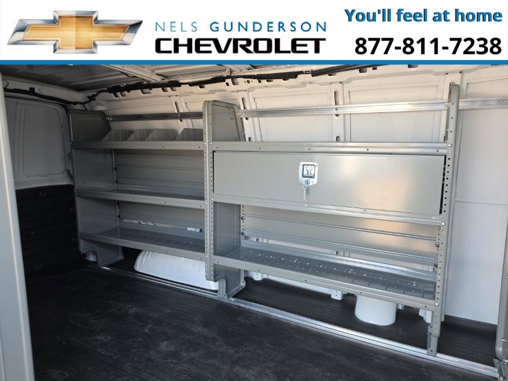 2025 Chevrolet Express Cargo Work Van - Photo 10