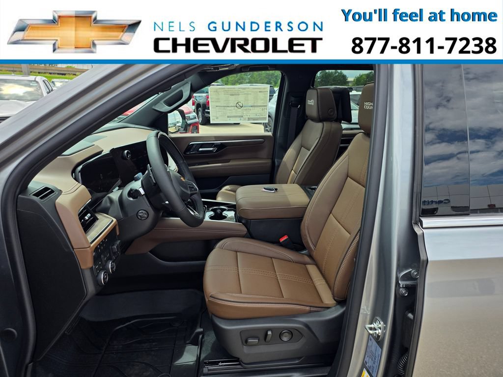 2026 Chevrolet Suburban High Country - Photo 21