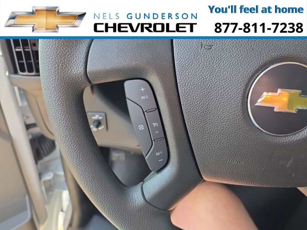 2025 Chevrolet Express Cargo Work Van - Photo 20