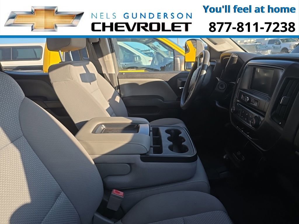 2018 Chevrolet Silverado 2500HD Work Truck photo 2