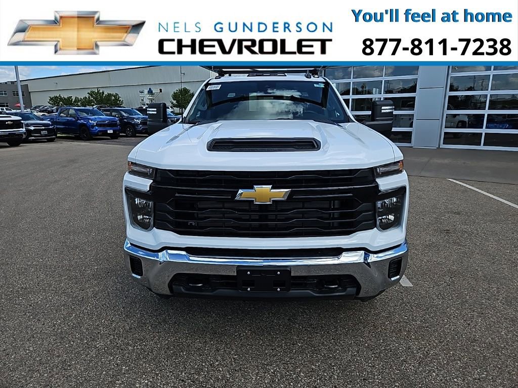 2024 Chevrolet Silverado 3500HD Work Truck photo 2