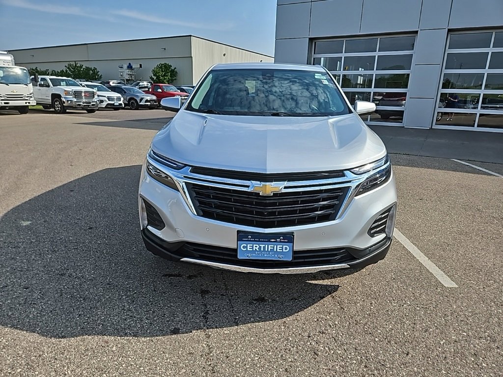 Certified 2022 Chevrolet Equinox LT with VIN 3GNAXUEVXNL232649 for sale in Osseo, WI