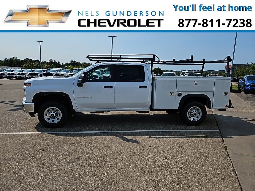 2024 Chevrolet Silverado 3500HD photo 2