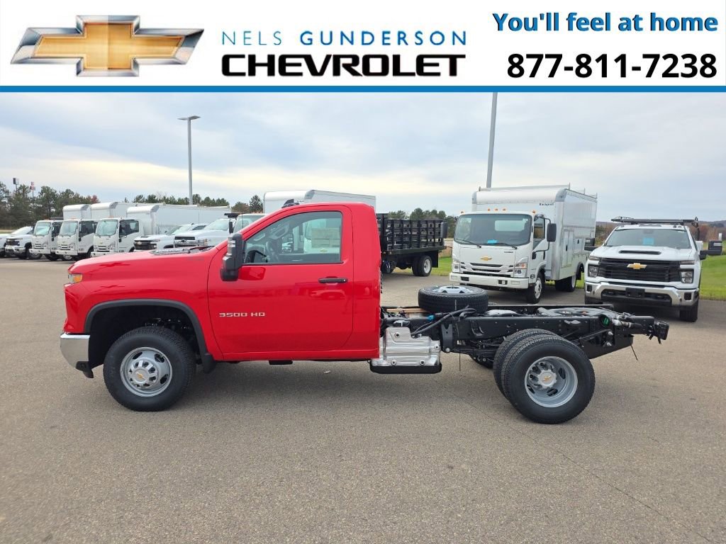 2026 Chevrolet Silverado 3500HD Work Truck photo 4