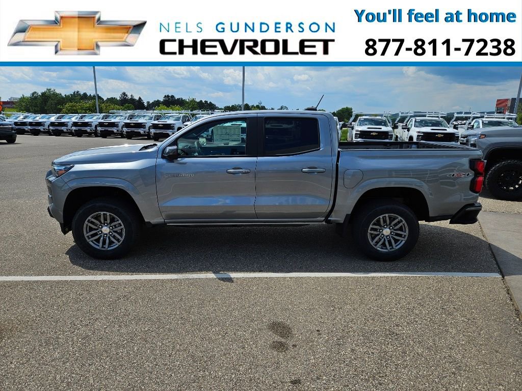 2024 Chevrolet Colorado LT photo 4