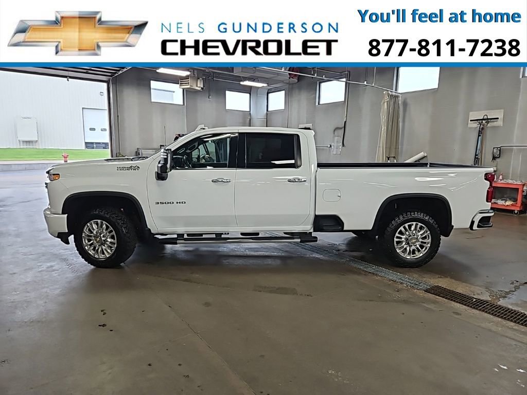 2023 Chevrolet Silverado 3500HD High Country photo 4