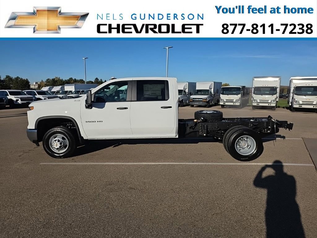 2026 Chevrolet Silverado 3500HD Work Truck photo 3