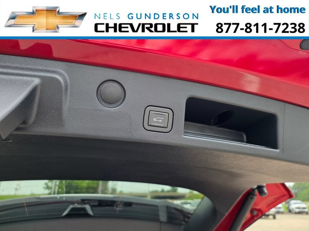2027 Chevrolet Equinox LT - Photo 10
