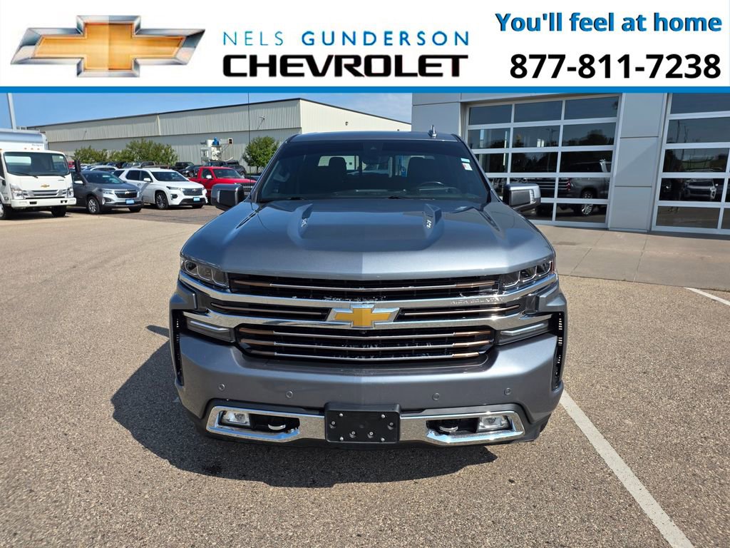 2019 Chevrolet Silverado 1500 High Country photo 2