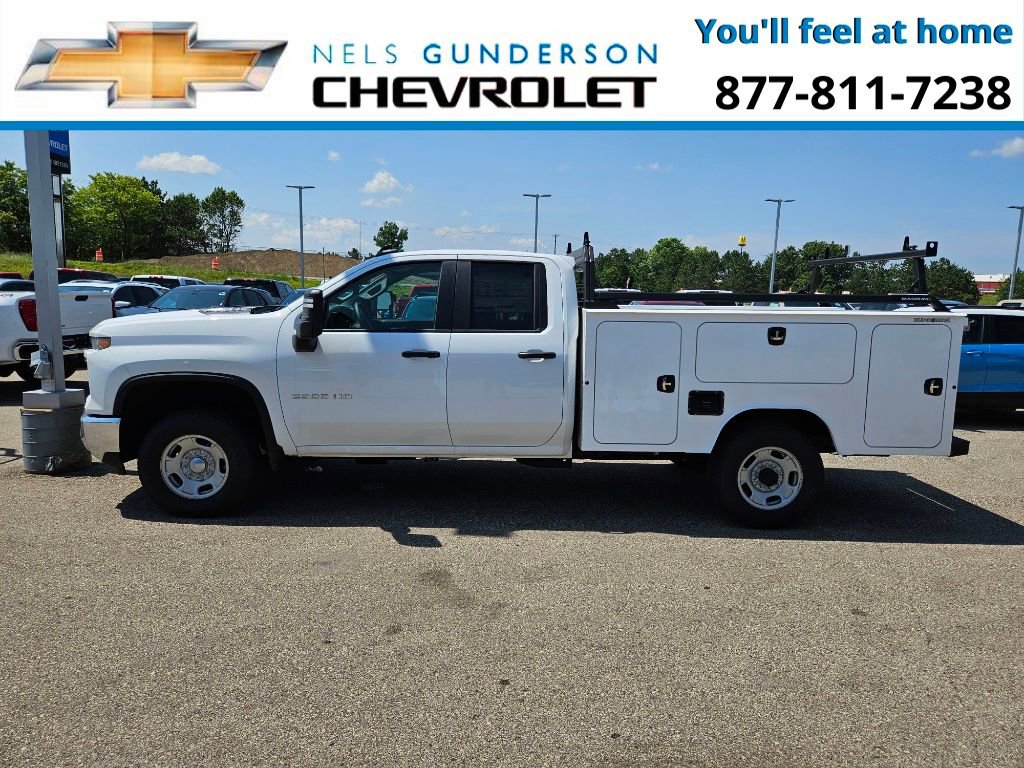 2024 Chevrolet Silverado 2500HD Work Truck photo 3