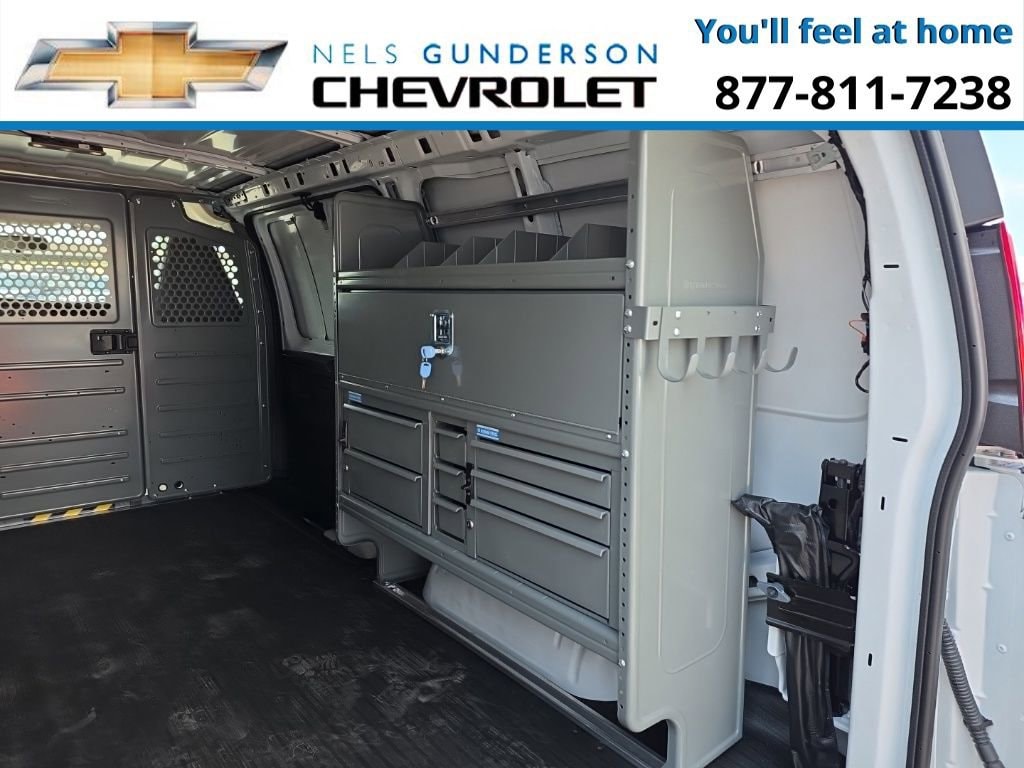 2025 Chevrolet Express Cargo Work Van - Photo 13