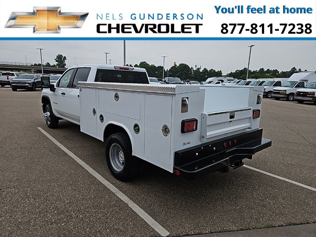 2025 Chevrolet Silverado 3500HD Work Truck photo 4