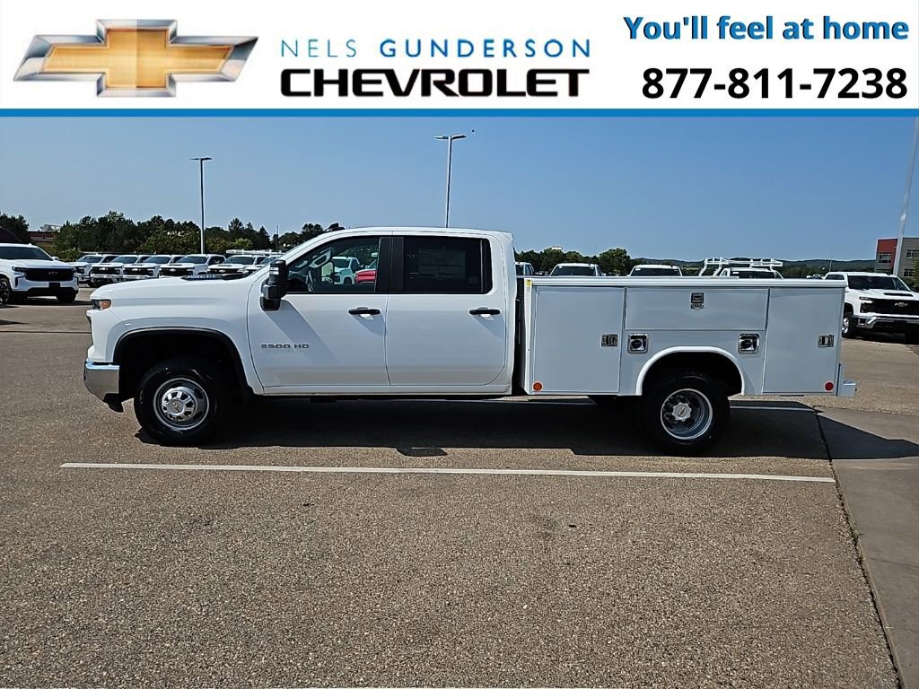 2024 Chevrolet Silverado 3500HD Work Truck photo 3
