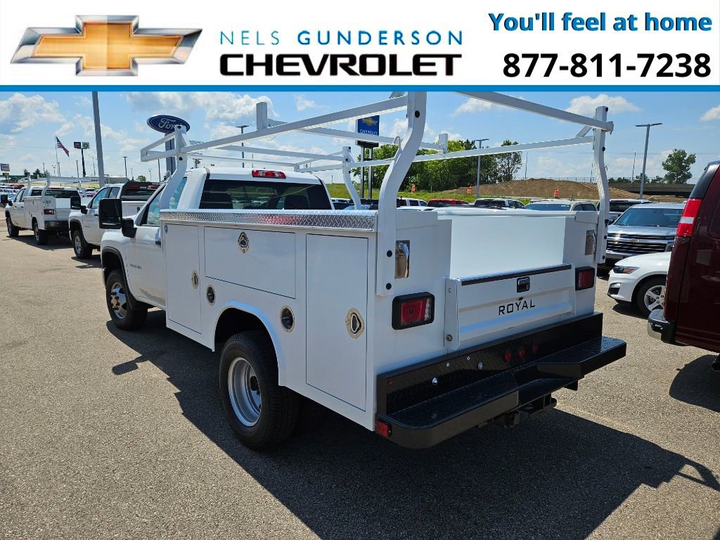 2024 Chevrolet Silverado 3500HD Work Truck photo 3