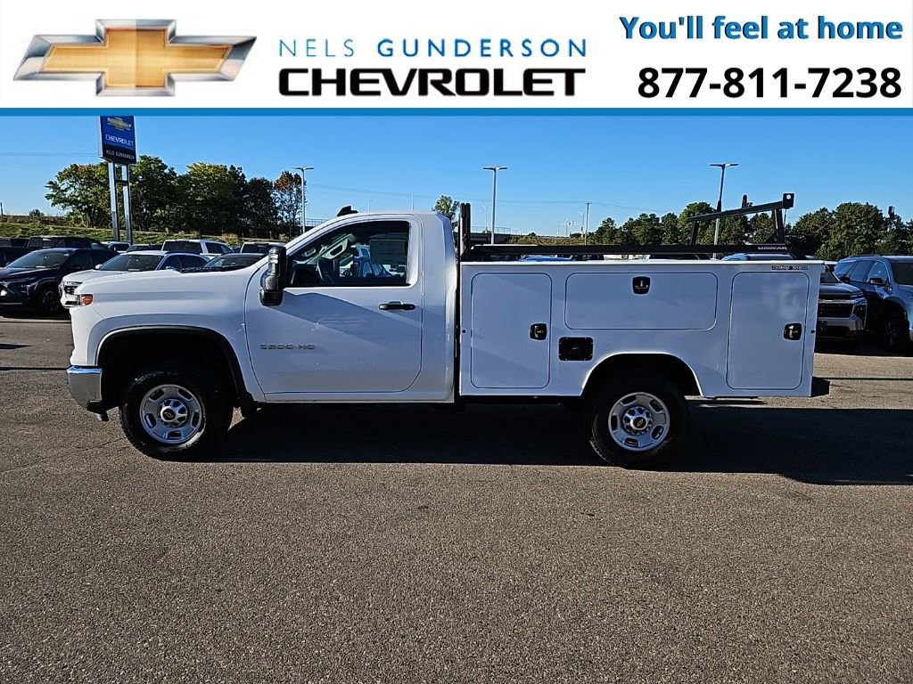 2024 Chevrolet Silverado 2500HD photo 3