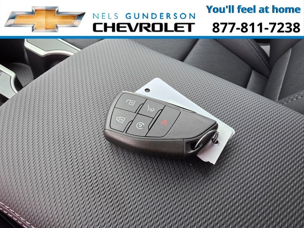 2027 Chevrolet Equinox LT - Photo 31