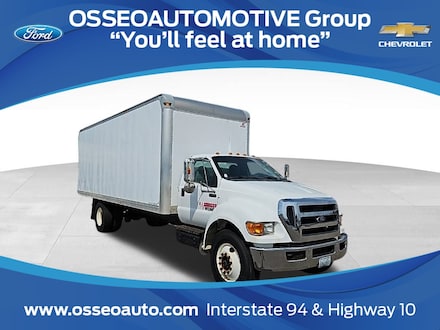 2011 Ford Super Duty F-750 Straight XL