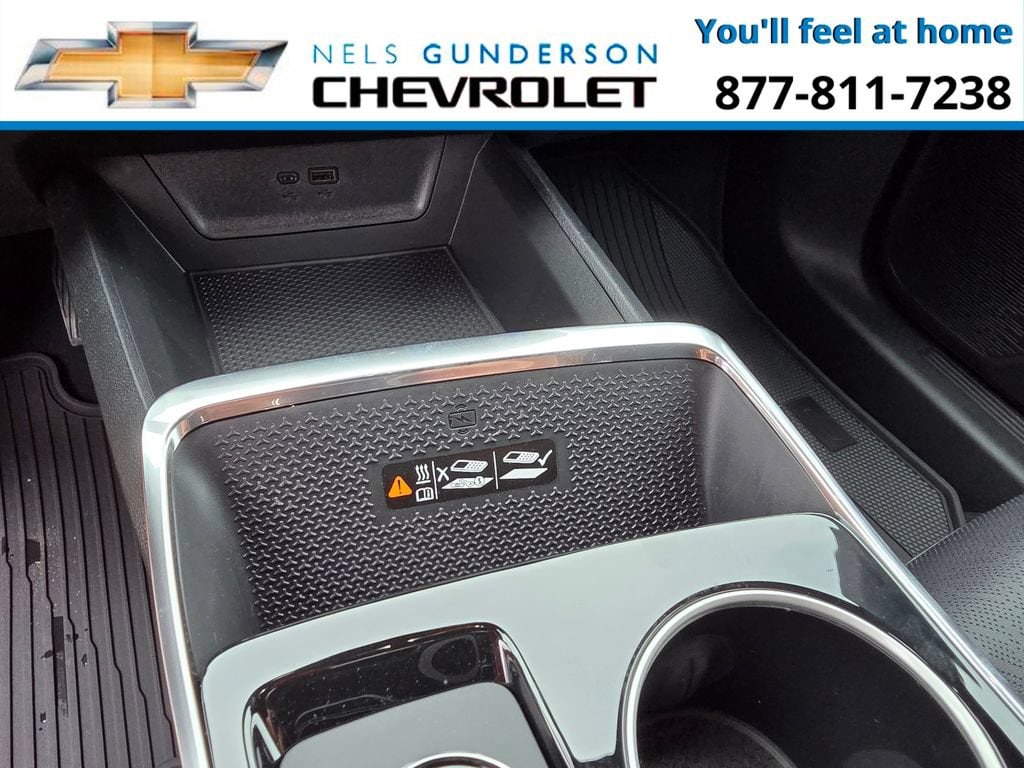 2027 Chevrolet Equinox LT - Photo 23
