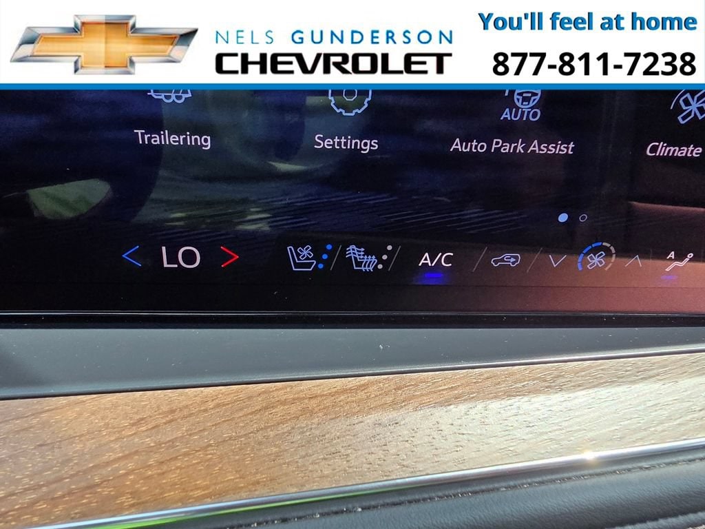 2025 Chevrolet Suburban High Country - Photo 27